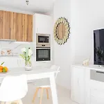 Cubo's Perla Del Sol 3i Apartman Torremolinos
